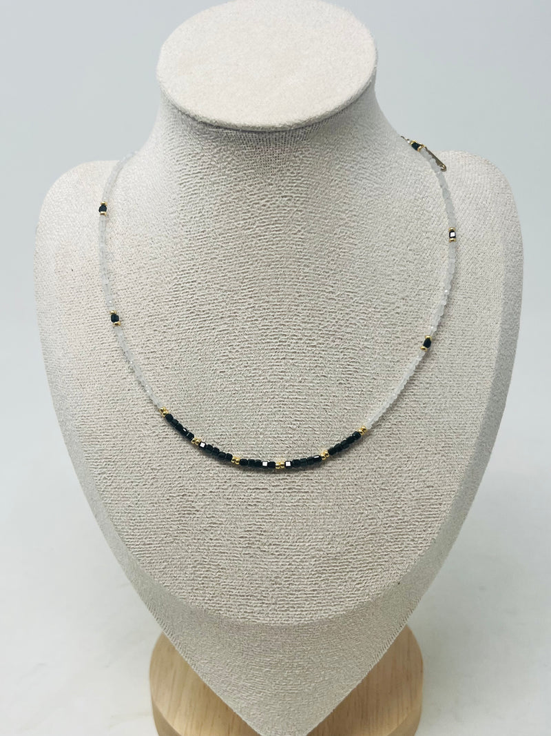 Semi-precious stone with Miyuki beads necklace(black)