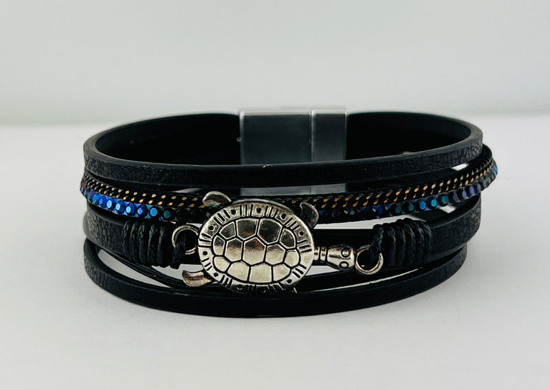 “Turtle” Leather magnetic bracelet
