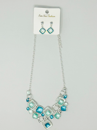Earring and necklace set