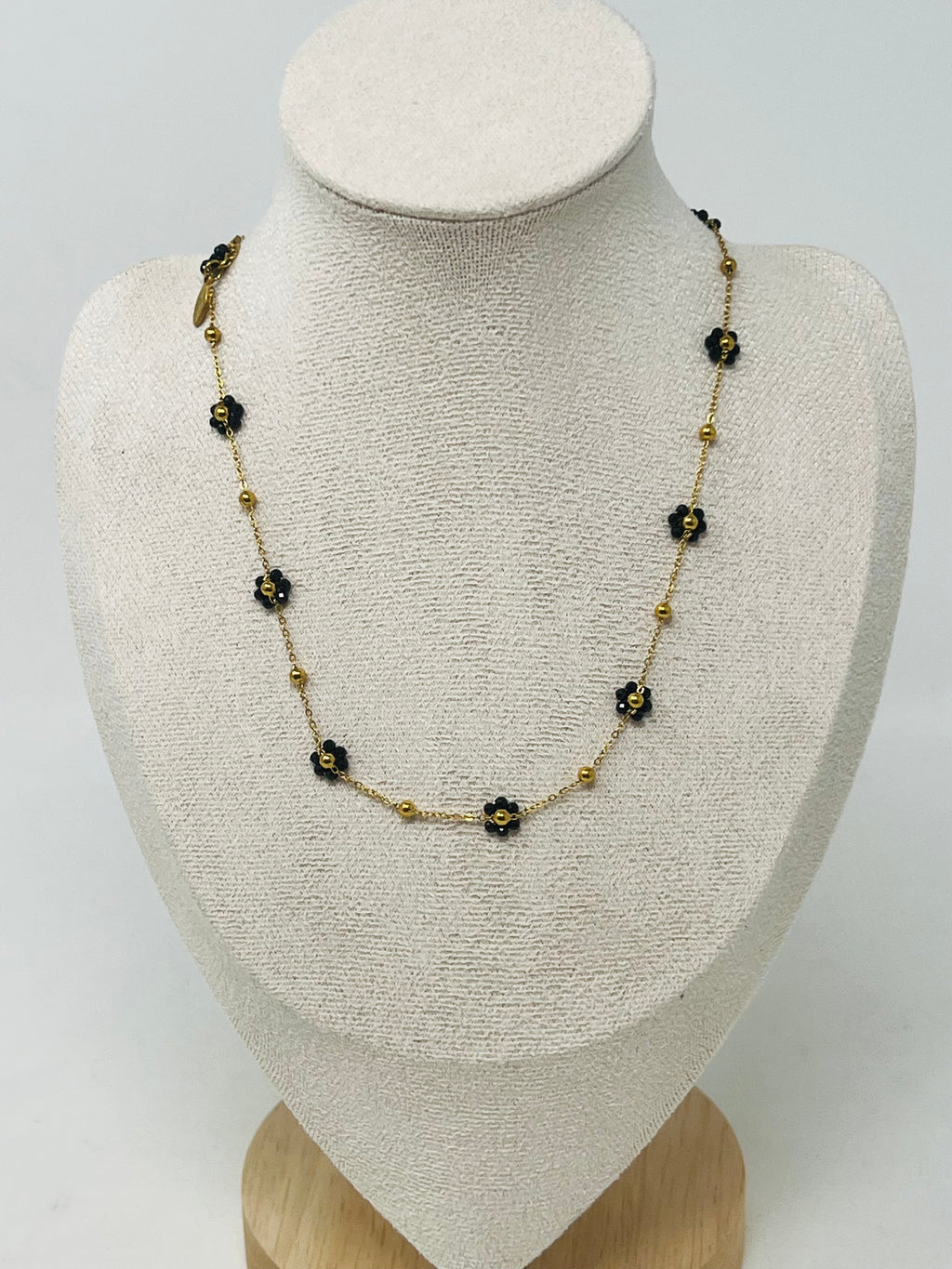 Stainless Steel Gold Chain Necklace with Flower Beads(black spinel)