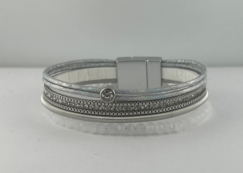 Leather magnetic bracelet