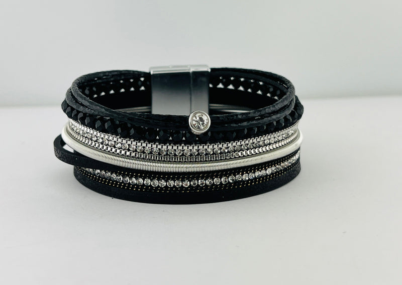 Leather magnetic bracelet