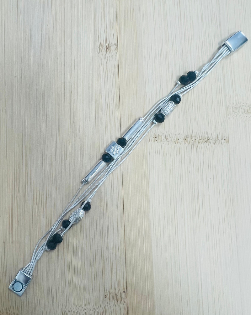 Metal magnetic bracelet