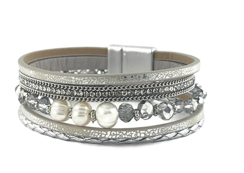 Leather Magnetic bracelet