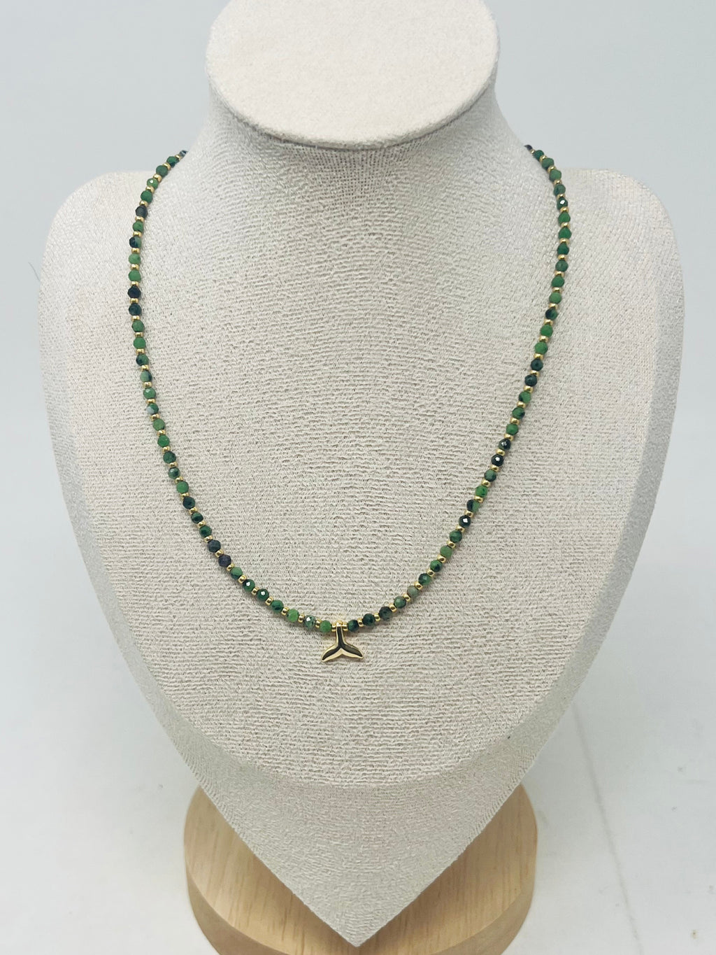 Semi-precious stone Beaded Necklace with Whale Tail Pendant(Epidote)