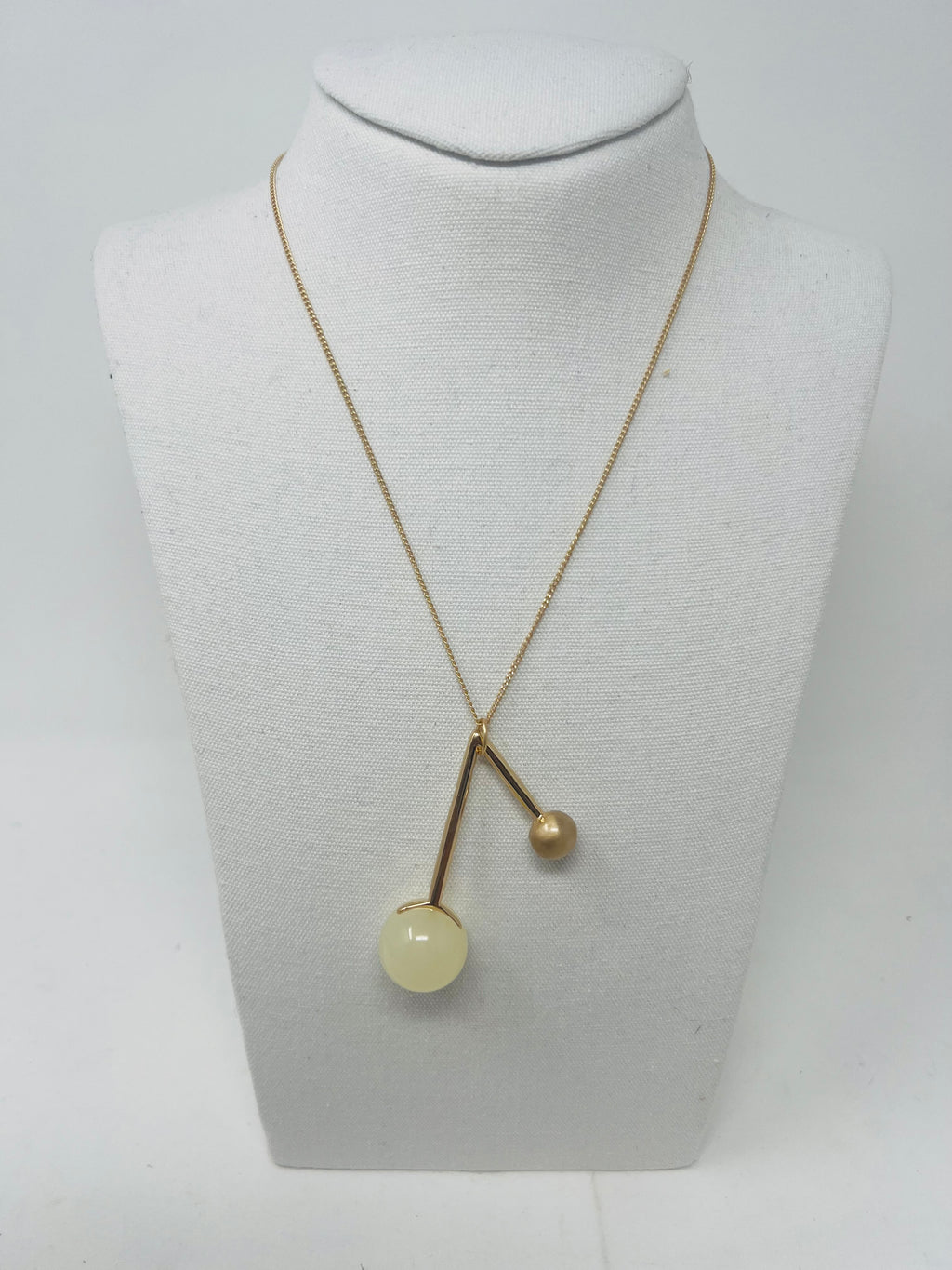 Short chain necklace