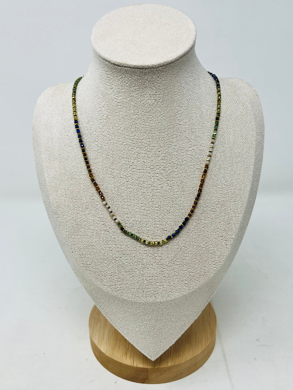 Elegant semi-precious stone necklace with Miyuki beads(Multi )