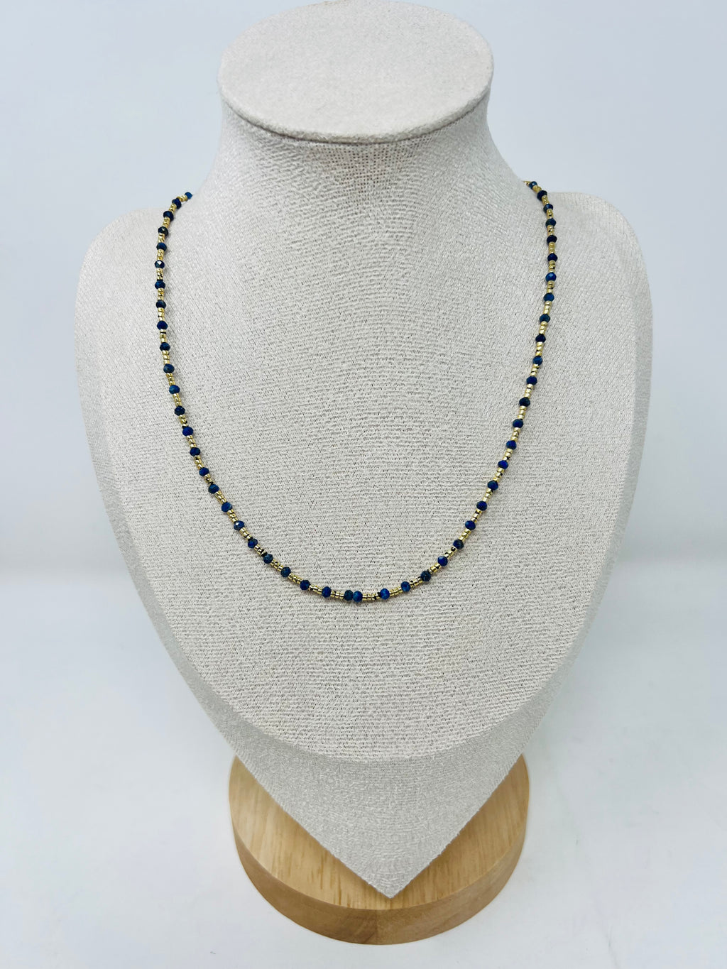 Elegant semi-precious stone necklace with Miyuki beads (navy blue and midnight sapphire tones)