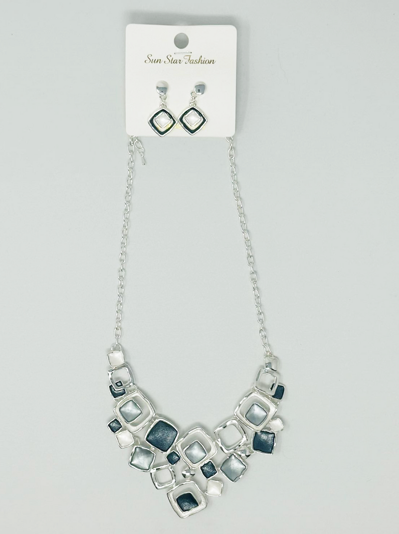 Earring and necklace set