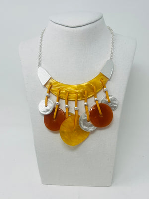 Short chain necklace