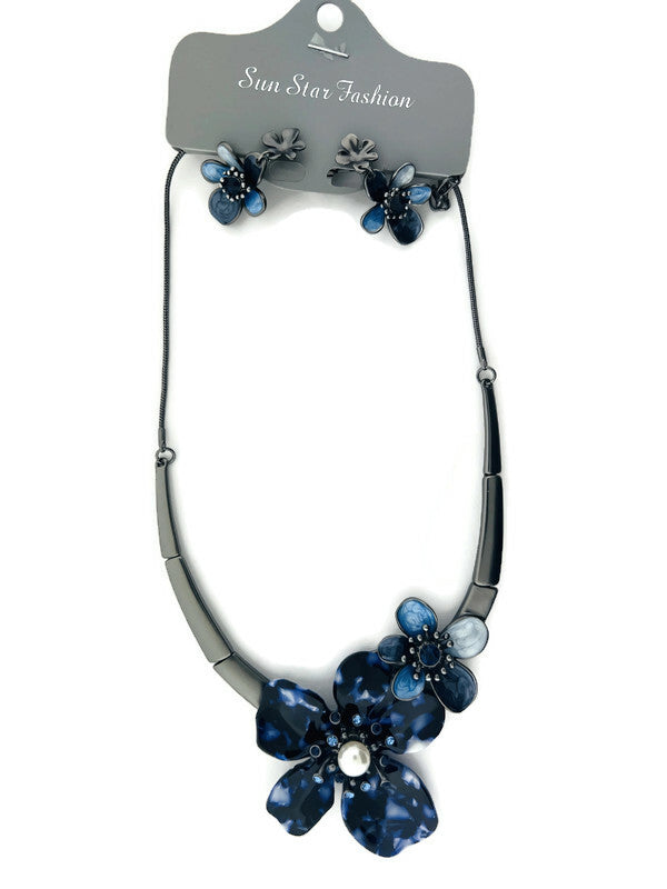 Earring/necklace sets