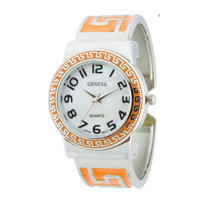 ROUND FACE CUFF WATCH WITH DIAGONAL PATTERN