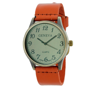 Classic Round Face Strap Watch.