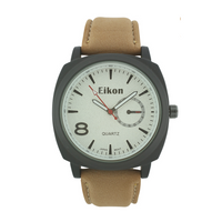 Round Face Shape With Small Eye on The Right, Men Strap Watch