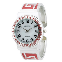 ROUND FACE CUFF WATCH WITH DIAGONAL PATTERN