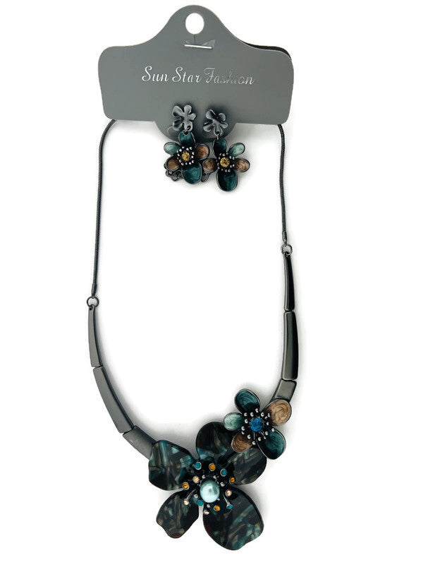 Earring/necklace sets