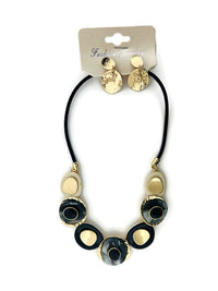 Earring/necklace sets