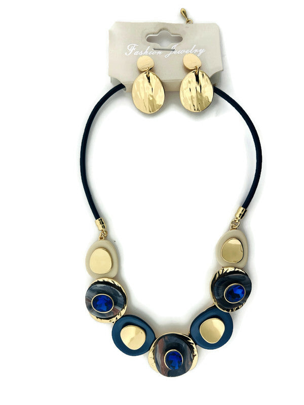 Earring/necklace sets