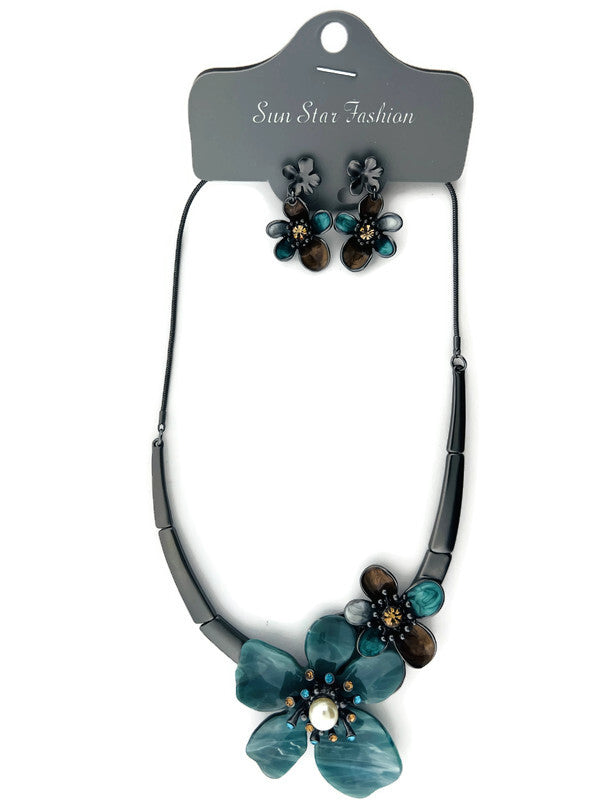 Earring/necklace sets