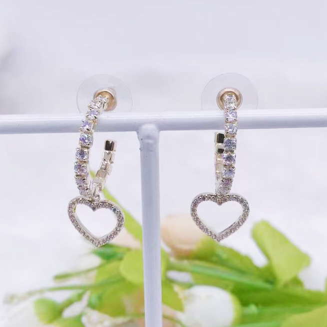 C.Z Rhodium Plated Crystal Earring