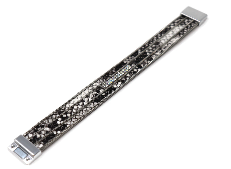 Crystal Leather Fashion Necklace Magnetic Clasp
