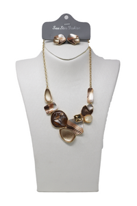 Necklaces and earring set fashion style