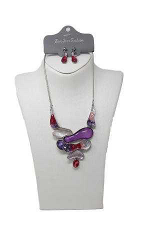 Necklaces and earring set fashion style.