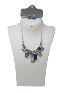 Necklaces and earring set fashion style