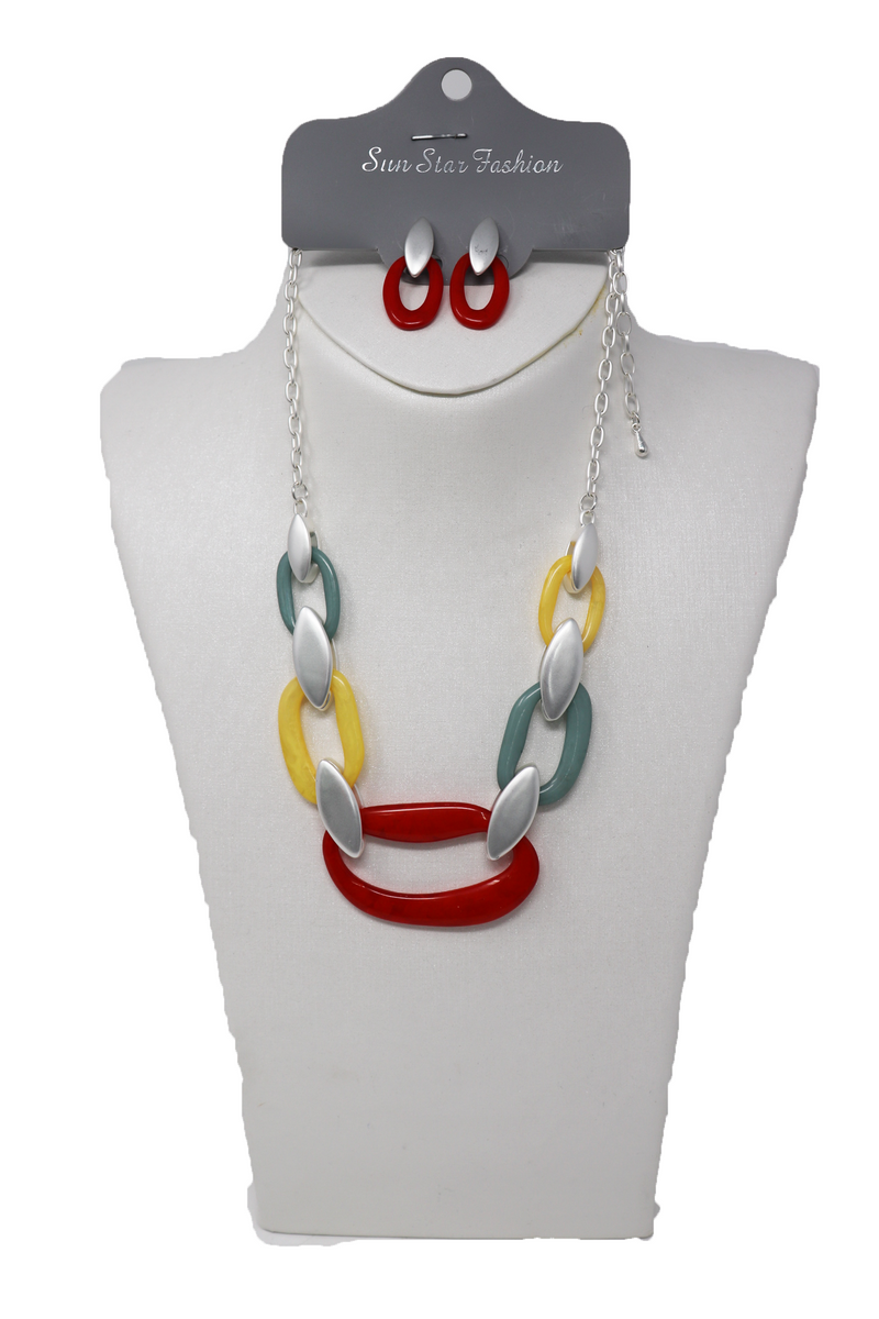 Fashion short necklaces and earring set modern style.