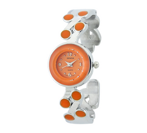 SMALL ROUND FACE CUFF WATCH WITH DOTS SOLID COLOR ON BAND.
