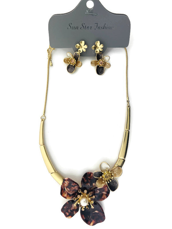 Earring/necklace sets